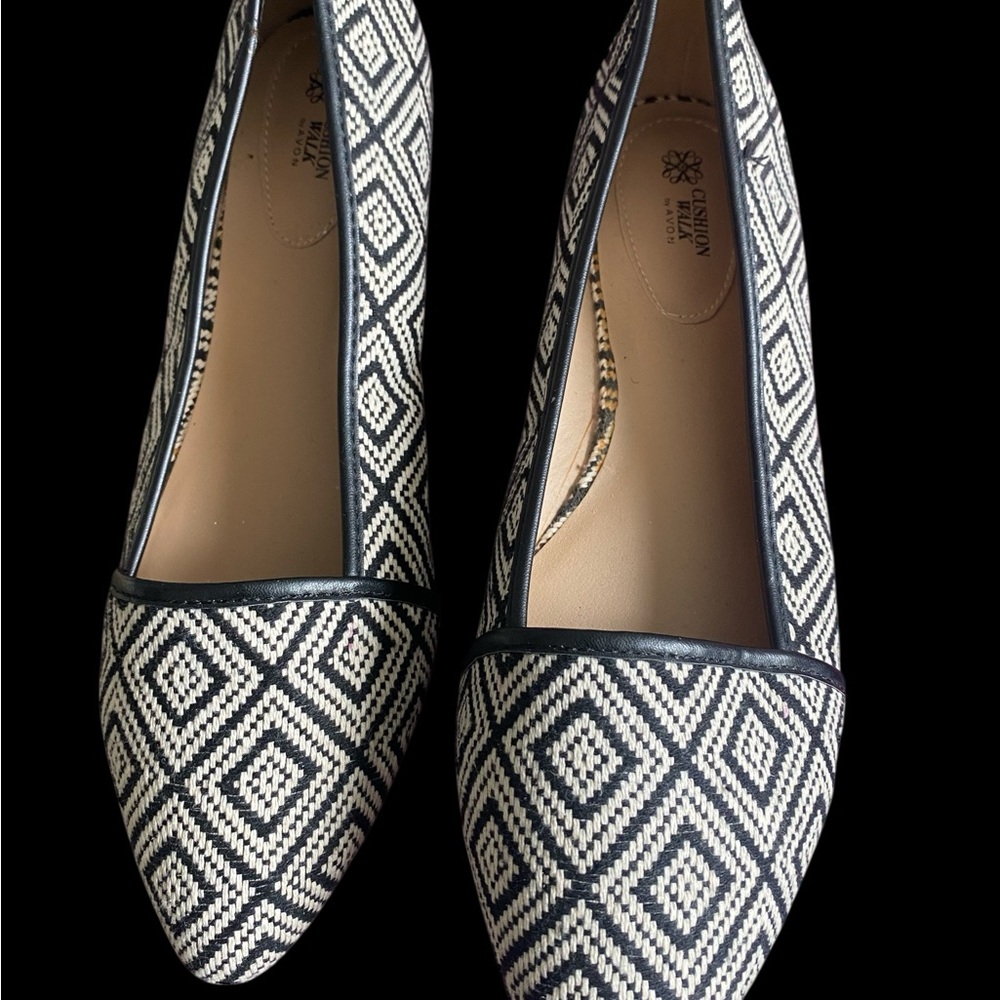 Avon Black and White Geometric Cushion Steps Flats - Picture 10 of 15